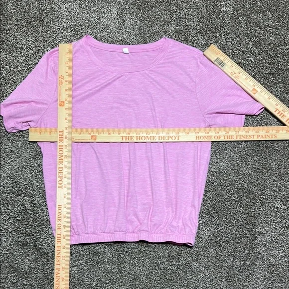 Pink women’s workout top tee shirt with elastic hem. Yoga. Barre. - Picture 2 of 5